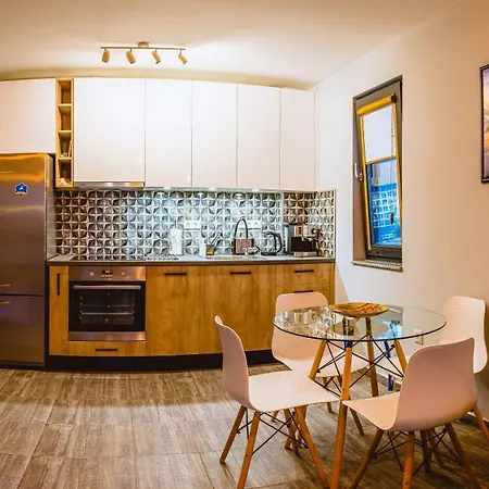 Boutique 1-bedroom Flat In The Heart Of The Апартаменты Пловдив