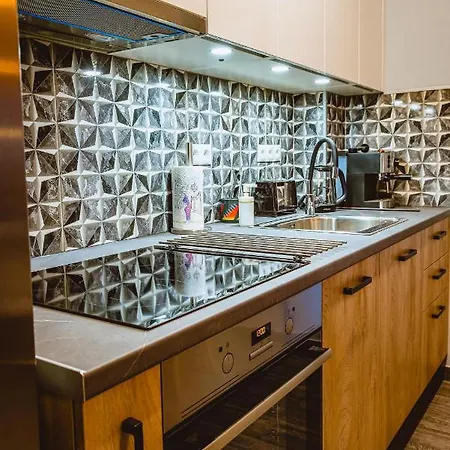 Boutique 1-bedroom Flat In The Heart Of The Апартаменты