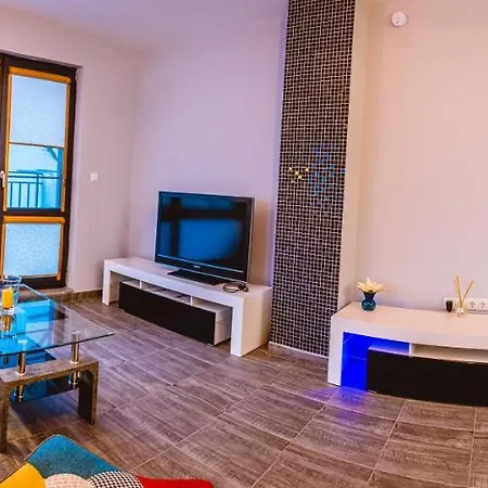 Boutique 1-bedroom Flat In The Heart Of The * Пловдив